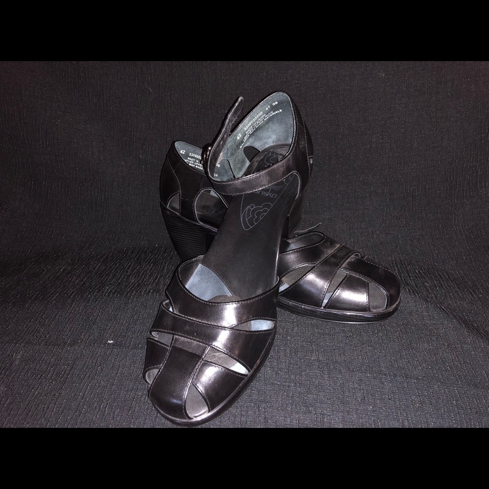 Dansko Women's Bliss Pump,Black Nappa